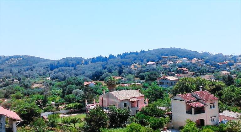 Fully equipped house with terrace & grill | Perfect for remote work | Dogs allowed — photo 4