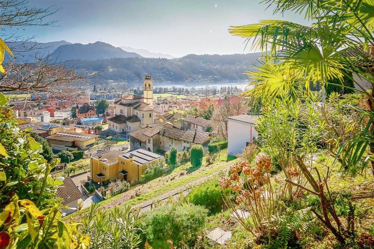 Ferienwohnung mit Hund in Agno TI, Cademario für max. 4 Personen Ferienwohnung mit Hund in Agno TI, Cademario für max. 4 Personen