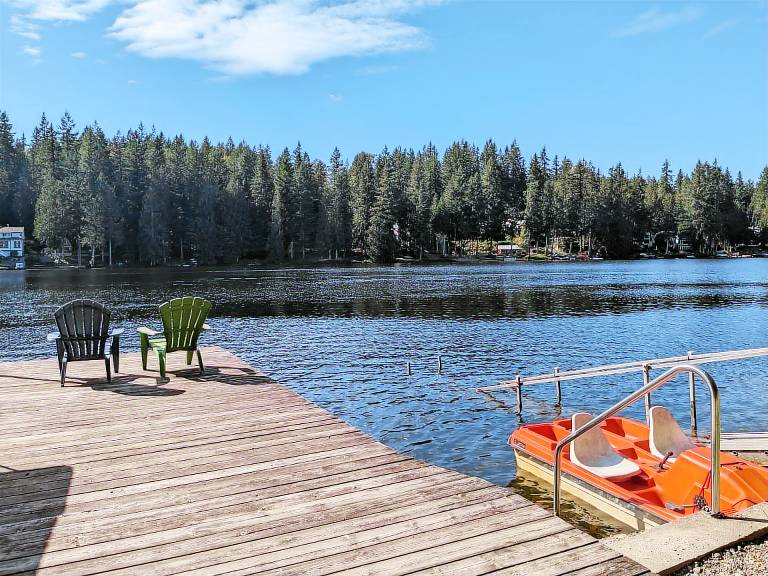 Pension Ames Lake