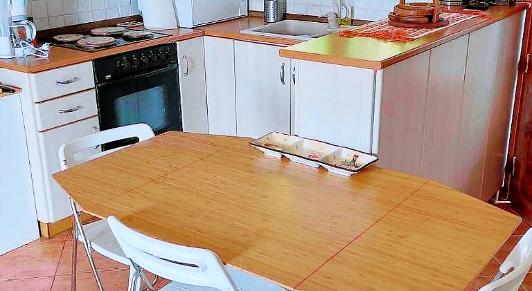 House with barbecue & patio — photo 3