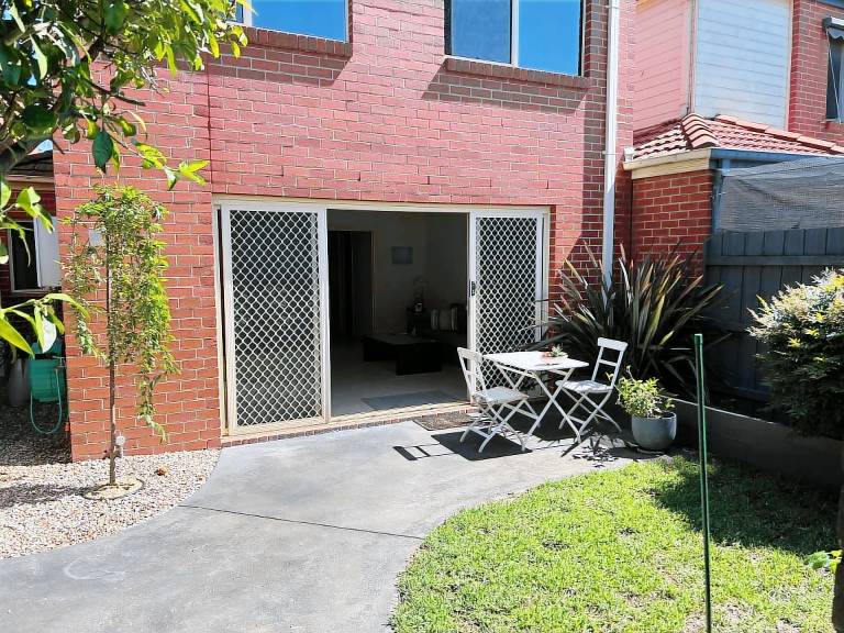 House  Lynbrook