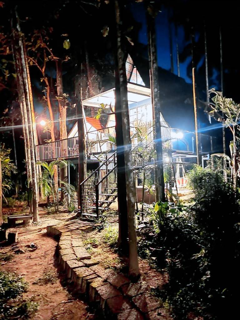 Farm with 1 room for 4 persons in Ko Kood