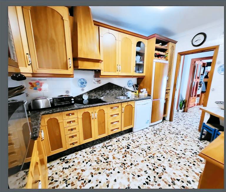 Fully equipped holiday apartment with grill, patio & fast internet | Next to the beach | Suitable for remote work | Pets allowed — photo 4