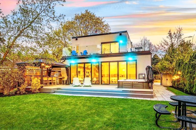 House  Barrie