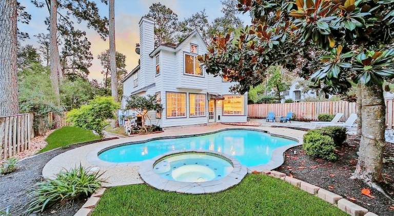 Vacation home with hot tub & pool | Good for workation | Pet-friendly in The Woodlands, TX