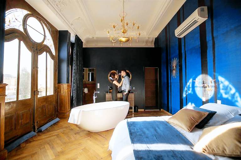 Apartment with sauna & jacuzzi in Colmar