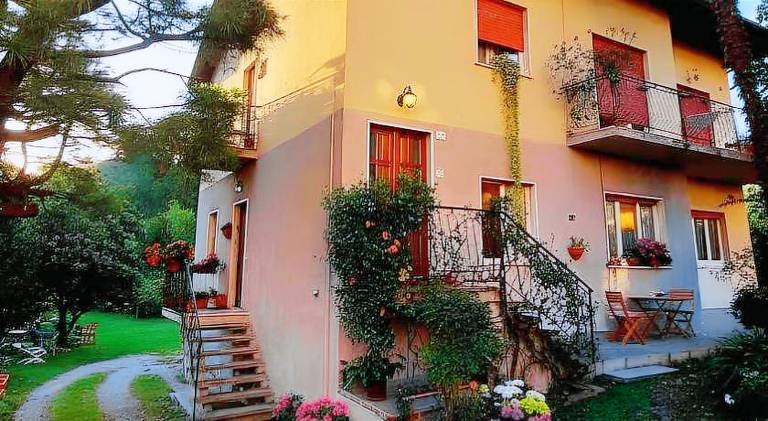 Wonderful vacation home | Pets are welcome in Laveno Mombello