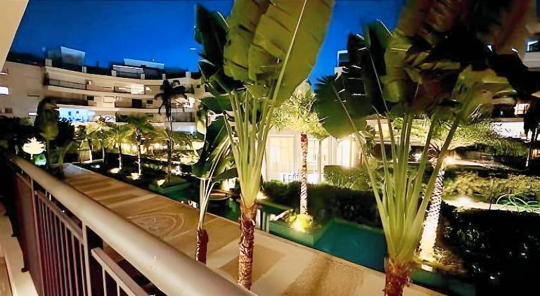 Holiday apartment with pool & jacuzzi | Perfect for remote work in Olímpia