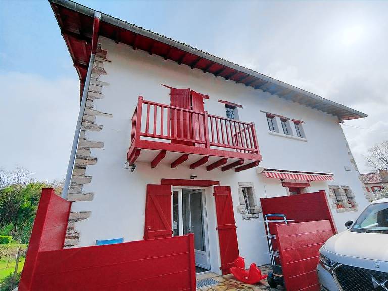 Apartment  Souraïde