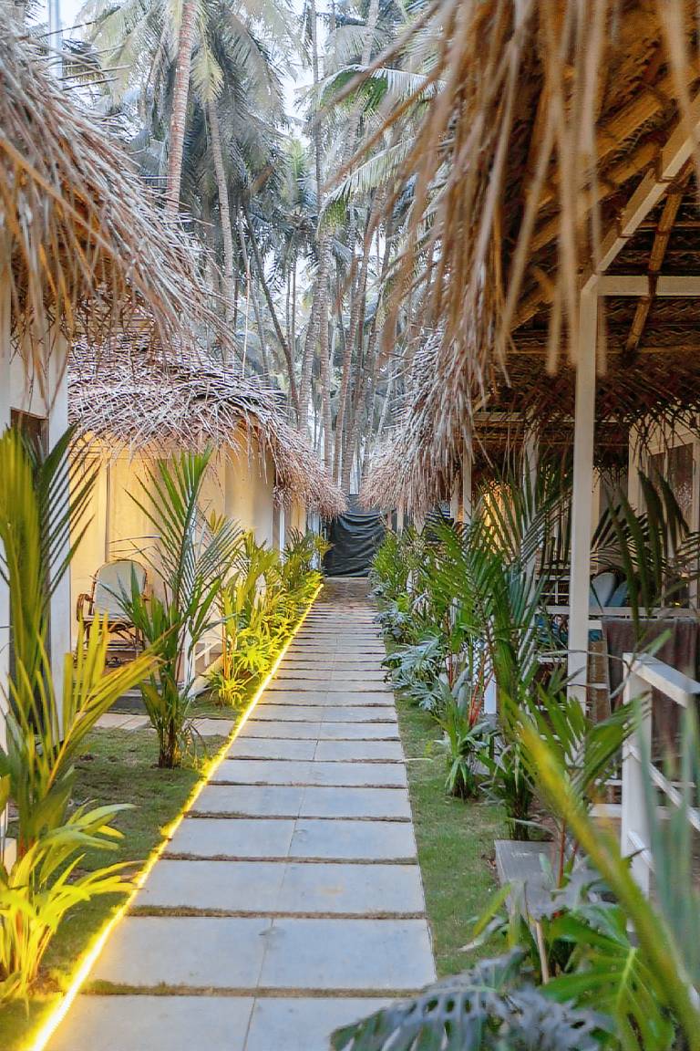 The shore beach resort — photo 4