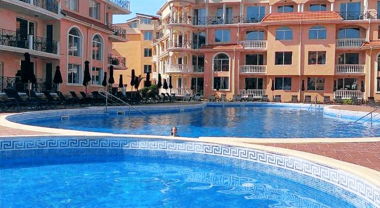 Rental apartment with pool | Close to the beach | Dogs allowed in Sozopol