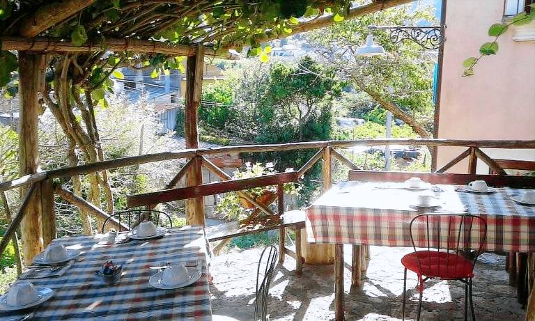 Mare E Monti: Casa Cetara colazione inclusa — photo 4