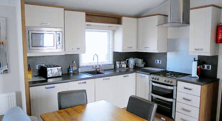 Holiday apartment with 2 rooms for 6 persons — photo 3