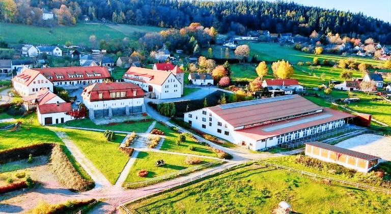 Hotelovy a jezdecky areal Dvur Krutenice — photo 4