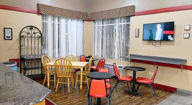Americas Best Value Inn Kalispell — photo 5