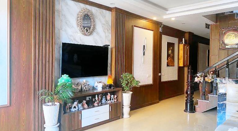 Beautiful serviced apartment with yard, barbeque & patio | Suitable for remote work | Dogs allowed — photo 3