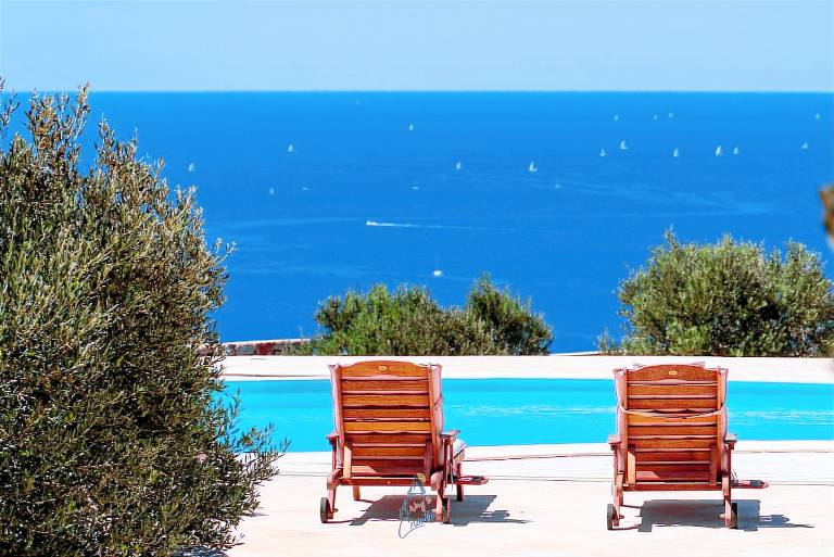 Luxury 7-BR villa with great hilltop views and pool — photo 5