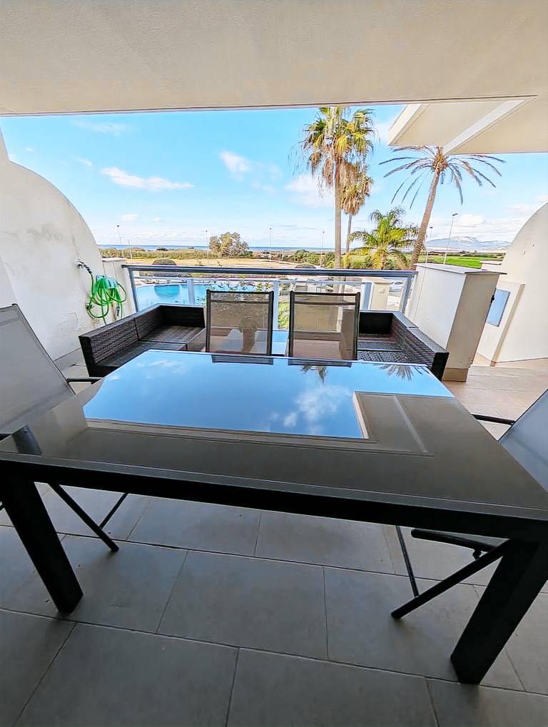 Apartment with terrace & pool — photo 3