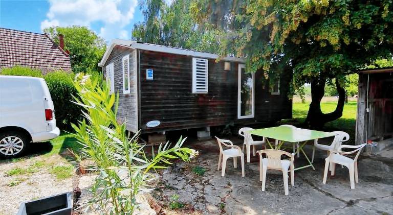 28 m&sup2; Zelt