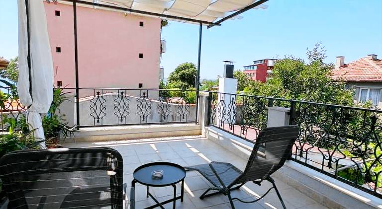 Lovely holiday apartment with garden & patio | Close to the beach | Pet-friendly — photo 4