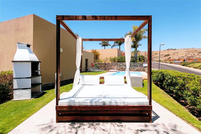 Fully equipped nice chalet with private pool, garden & barbeque | Pet-friendly — photo 2