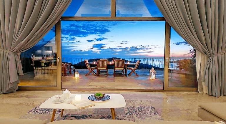 Fully equipped villa with hot tub, barbeque & private pool | Good for workation | Pet-friendly — photo 4