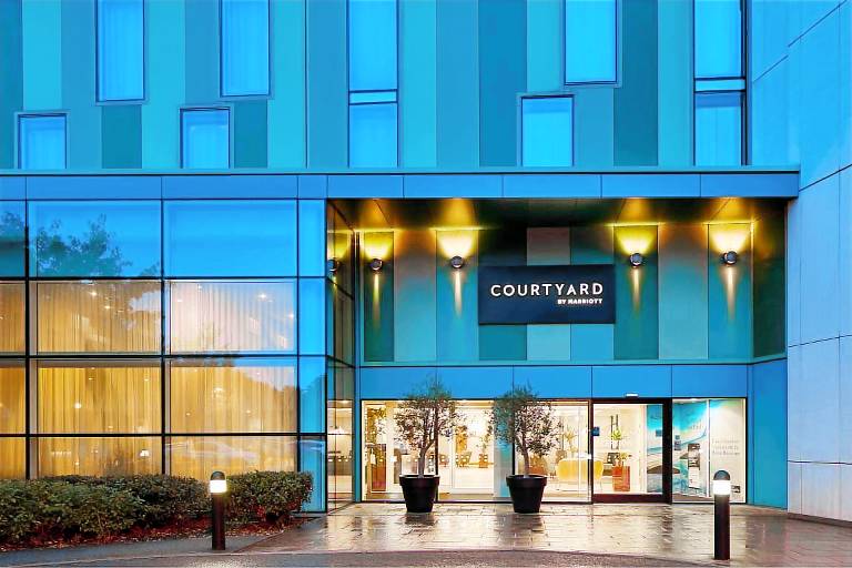 Courtyard by Marriott London Gatwick Airport — photo 3