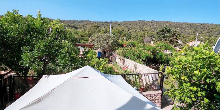 Fully equipped apartment with BBQ & patio | Water view | Dogs allowed — photo 4