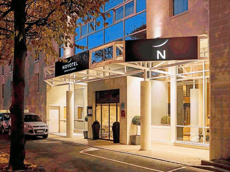 Novotel Chateau de Versailles Hotel — photo 2