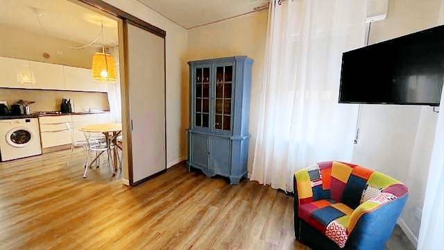Holiday apartment with 2 rooms for 6 persons in Lazise