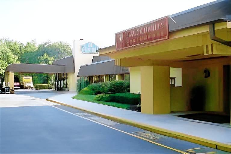 Baymont by Wyndham White Plains Elmsford