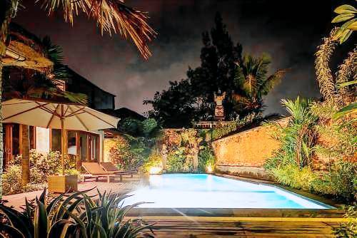 Bed & Breakfast  Kedewatan
