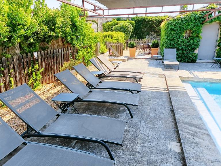 Fully equipped charming villa with grill, private pool & patio | Dogs allowed — photo 2
