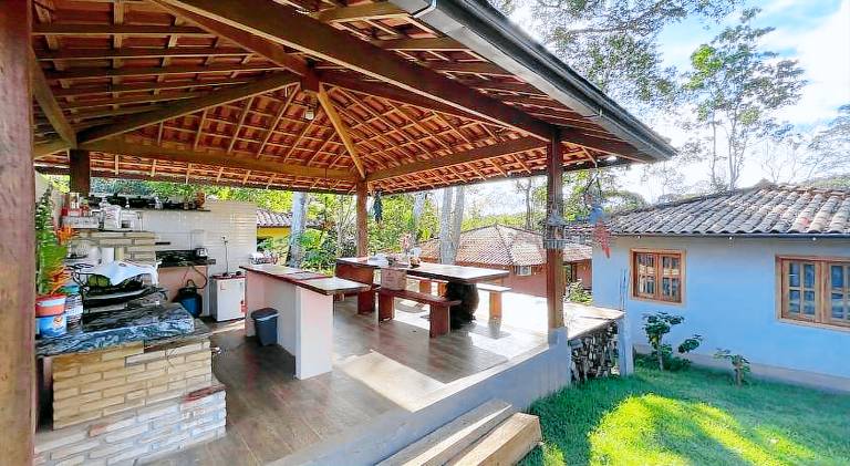 House with barbecue & terrace — photo 3