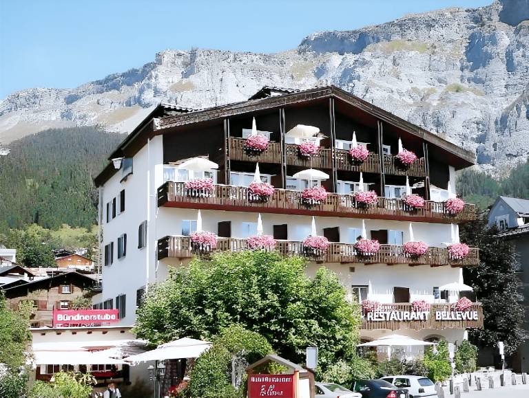 Hotel-Restaurant Bellevue in Flims