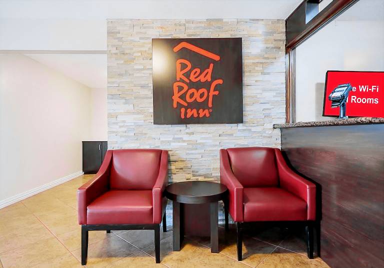 Red Roof Inn Madisonville — photo 5