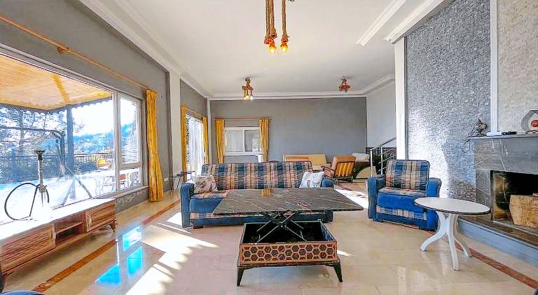 Villa with BBQ, private pool & patio — photo 3