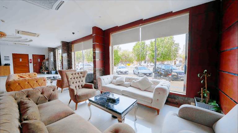 120 m&sup2; Apartment mit Hotelservice