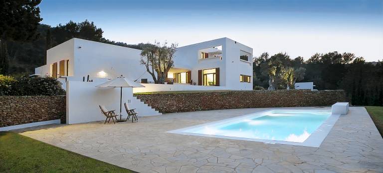 Villa Sant Carles de Peralta