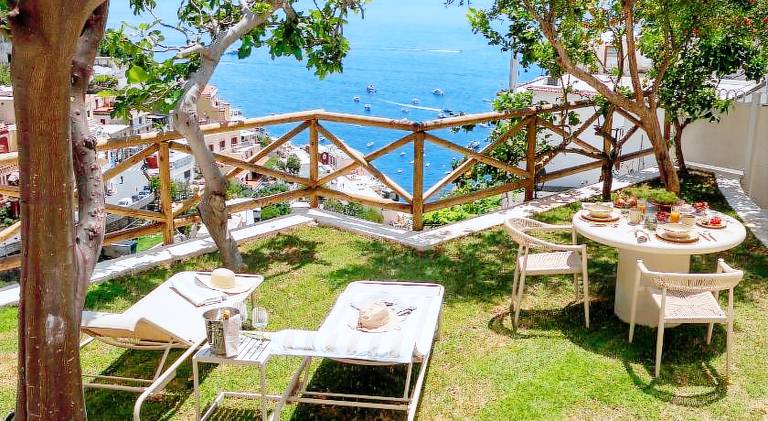 Holiday apartment with garden & terrace in Agerola