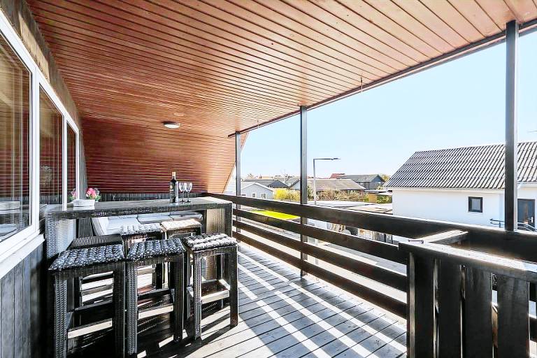 Holiday apartment with terrace & barbecue — photo 4