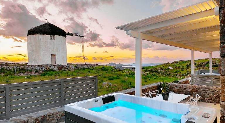 House with jacuzzi, garden & terrace | Good for workation in Naxos