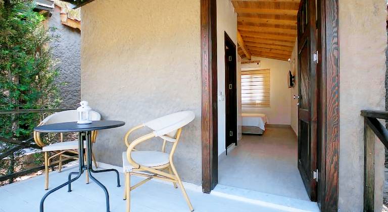 Bungalow with patio | Pets are welcome — photo 3