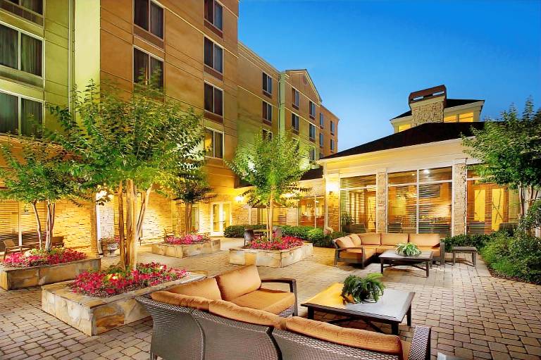 Hilton Garden Inn Atlanta NW/Kennesaw Town Center — photo 3