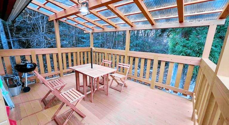 Vacation home with grill & terrace — photo 3