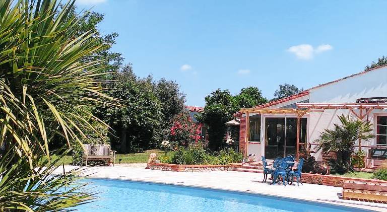 Chambre privee dans une maison avec piscine — photo 4