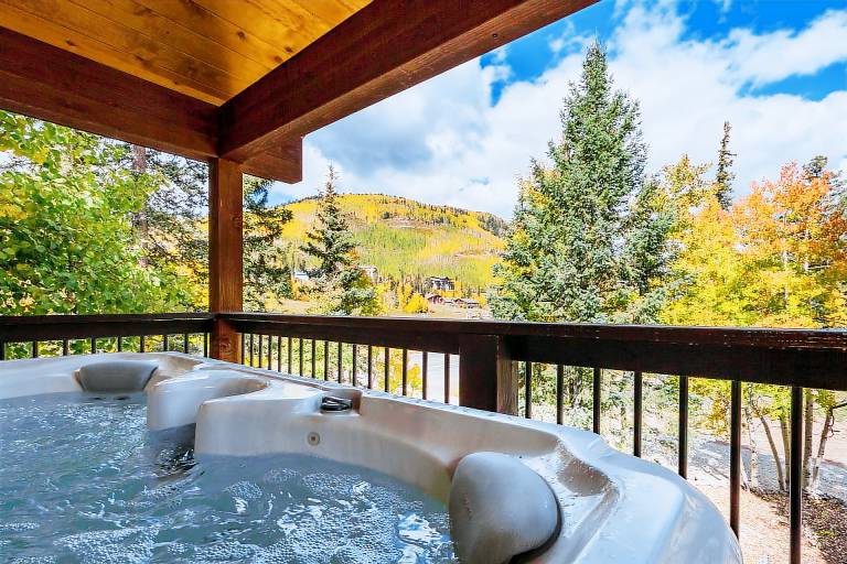 Mountain Home Across from Purgatory - Views, Hot Tub, Game Room, AC — photo 3
