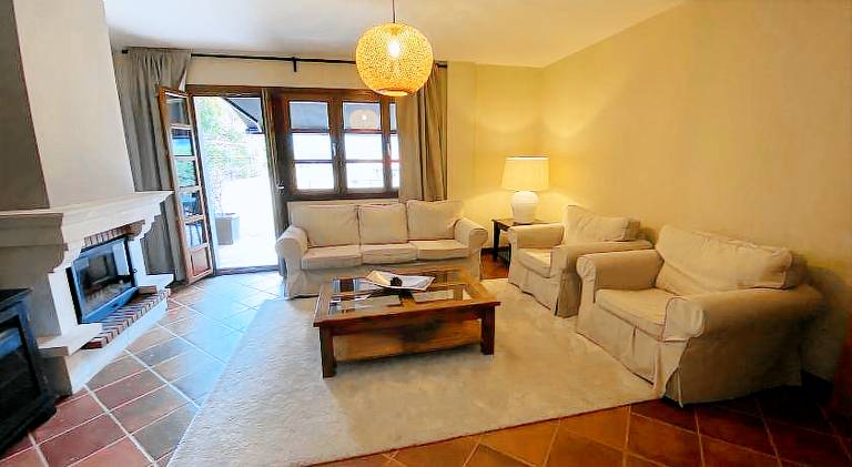 Ample vacation home with yard & patio | Perfect for remote work | Pet-friendly — photo 2
