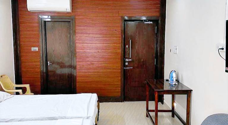 330 m&sup2; Ferienhaus