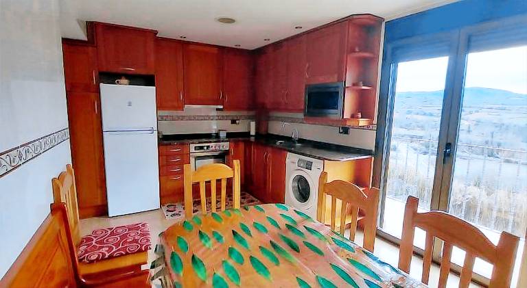 Apartment with private pool, patio & jacuzzi | Pets are welcome — photo 3